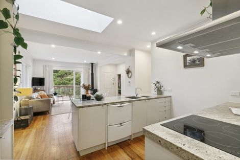 Photo of property in 49 Albemarle Road, Northland, Wellington, 6012