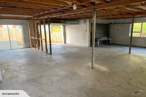 Photo of property in 54 Fruitvale Road, New Lynn, Auckland, 0600