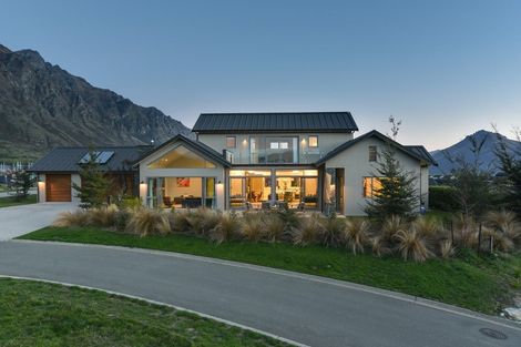 Photo of property in 1 Afton Lane, Jacks Point, Queenstown, 9371