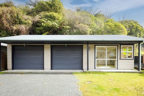 Photo of property in 6 Blackmore Street, Greymouth, 7805