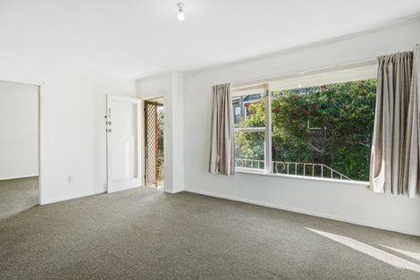 Photo of property in 1/9 Moana Avenue, Belmont, Auckland, 0622