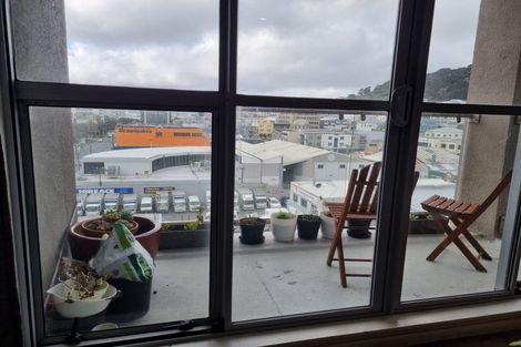 Photo of property in Grandstand Apartments, 12/80 Kent Terrace, Mount Victoria, Wellington, 6011