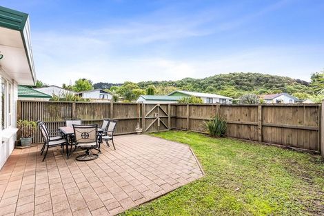 Photo of property in 42a Hookway Grove, Paraparaumu, 5032