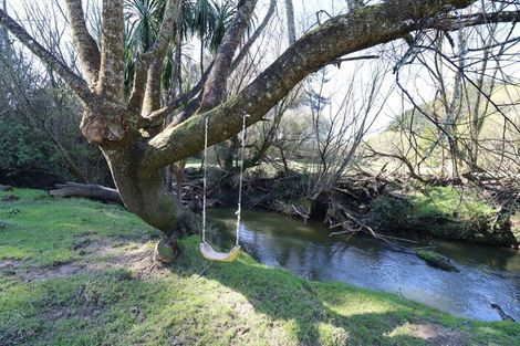 Photo of property in 1395 Opaki Kaiparoro Road, Mauriceville, Masterton, 5882
