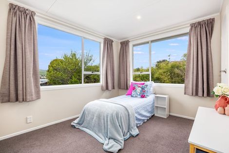 Photo of property in 58 Desert Gold Street, Ascot Park, Porirua, 5024