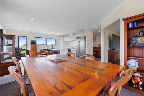 Photo of property in 592 Mangorei Road, Mangorei, New Plymouth, 4371