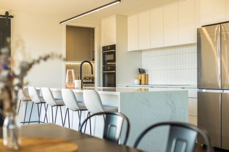 Photo of property in 94 Kotare Street, Waikanae, 5036