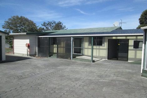 Photo of property in 2/50 Vancouver Crescent, Wainoni, Christchurch, 8061
