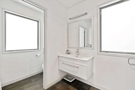 Photo of property in 15 Coutts Street, Papamoa Beach, Papamoa, 3118