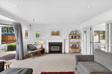 Photo of property in 11 Muritai Crescent, Havelock North, 4130