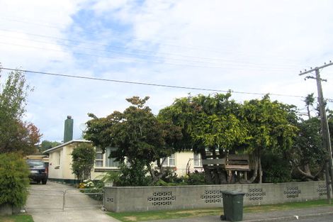 Photo of property in 2 Rosina Street, Clouston Park, Upper Hutt, 5018