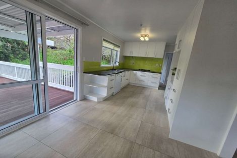 Photo of property in 18 Dunstall Place, Mangere Bridge, Auckland, 2022