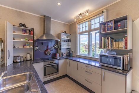 Photo of property in 29 Domain Road, Waipawa, 4210