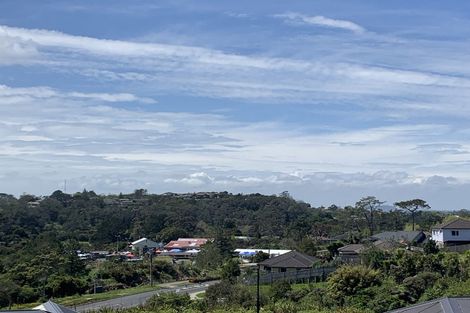 Photo of property in 15 William Calvert Drive, Swanson, Auckland, 0614