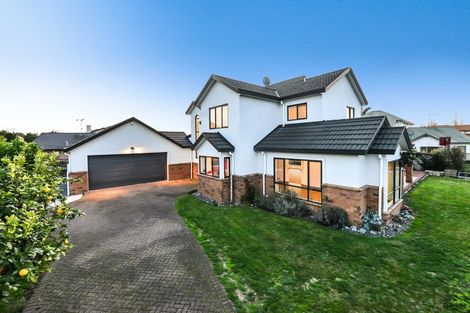 Photo of property in 21 Nielsen Gardens, Rototuna, Hamilton, 3210