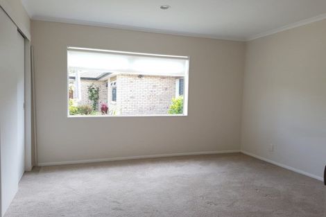 Photo of property in 27 Dan Tori Place, Orewa, 0931