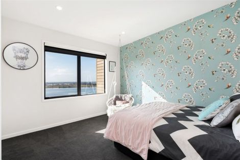 Photo of property in 14 Marama Crescent, Mount Pleasant, Christchurch, 8081