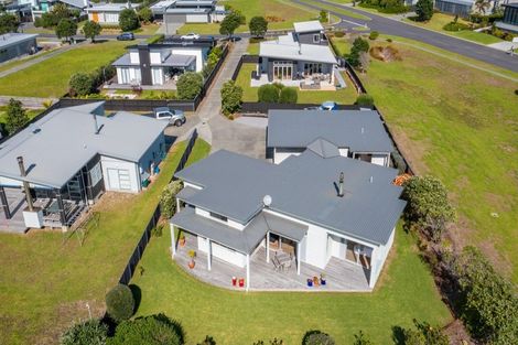 Photo of property in 5 Kokopu Street, Omaha, Warkworth, 0986