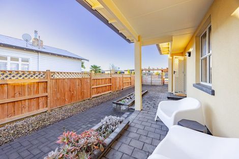 Photo of property in 915 Avenue Road East, Parkvale, Hastings, 4122