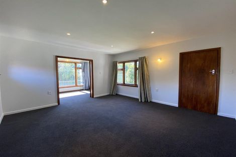 Photo of property in 32 Jennifer Street, Bryndwr, Christchurch, 8053