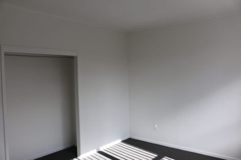 Photo of property in 117 Riverpark Crescent, Henderson, Auckland, 0610