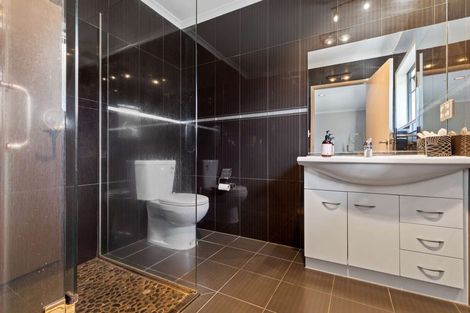 Photo of property in 102 Oriental Parade, Papamoa Beach, Papamoa, 3118