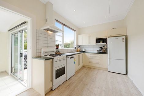 Photo of property in 328 Karori Road, Karori, Wellington, 6012