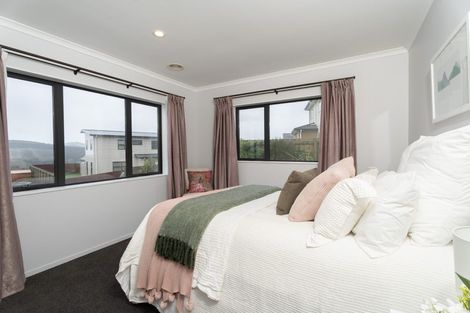 Photo of property in 36 Havana Rise, Grenada Village, Wellington, 6037