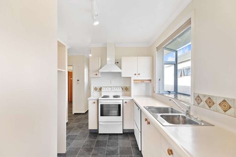 Photo of property in 176 Karaka Street, Castlecliff, Whanganui, 4501