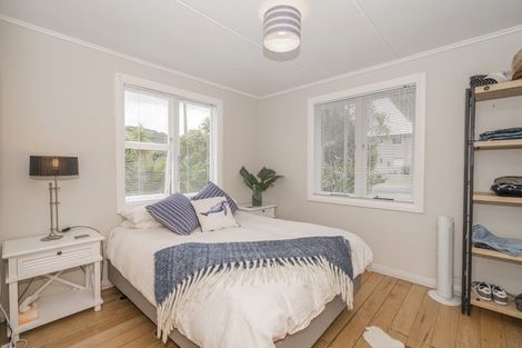 Photo of property in 4 Riverview Road, Cooks Beach, Whitianga, 3591