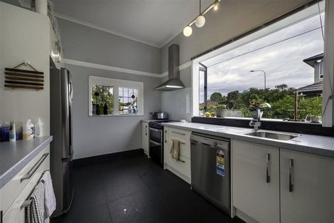 Photo of property in 25 Kennedy Road, Napier South, Napier, 4110