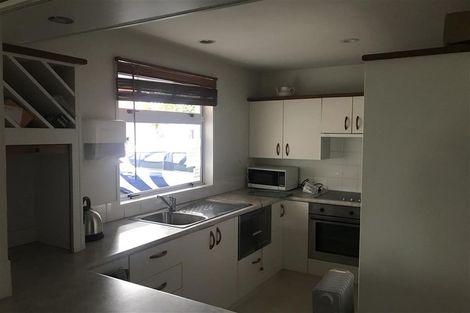 Photo of property in 2/24 Mansfield Avenue, St Albans, Christchurch, 8014