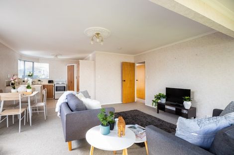 Photo of property in 2/12 Newton Street, Fitzroy, New Plymouth, 4312