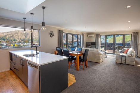 Photo of property in 44 Shields Street, Clyde, 9330