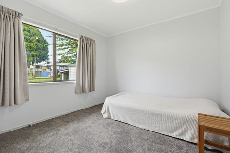 Photo of property in 2 Goldie Street, Pukehangi, Rotorua, 3015