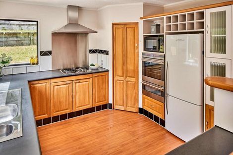 Photo of property in 1/30 Sailmaker Close, Whitby, Porirua, 5024