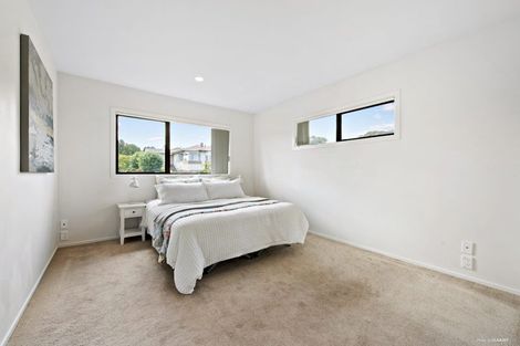 Photo of property in 2/209 Pakuranga Road, Pakuranga, Auckland, 2010
