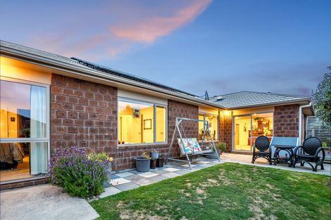 Photo of property in 25 Kahurangi Heights, Aotea, Porirua, 5024