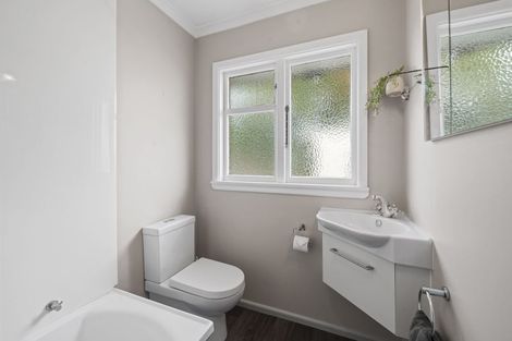 Photo of property in 112 Smith Street, Woolston, Christchurch, 8062