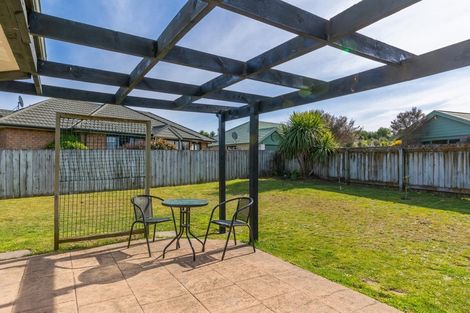 Photo of property in 39 Spackman Crescent, Paraparaumu, 5032