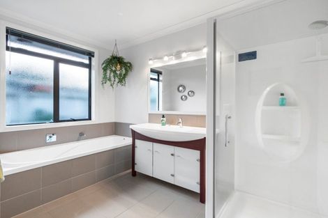 Photo of property in 2 Parnwell Place, Ohauiti, Tauranga, 3112