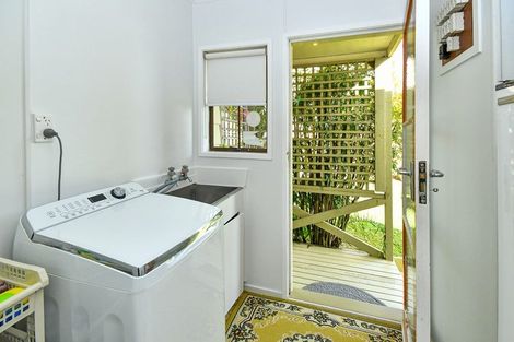 Photo of property in 28 Mcquarrie Avenue, Wattle Downs, Auckland, 2103