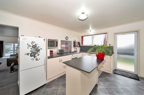 Photo of property in 55 Kawei Road, Ohawe, Hawera, 4671