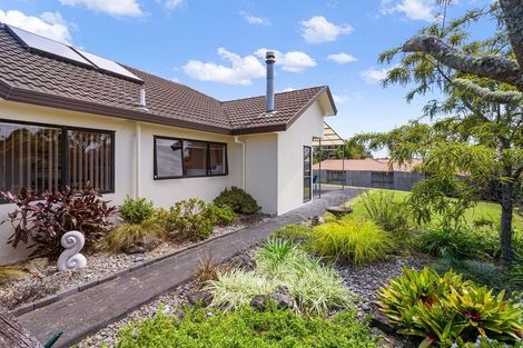 Photo of property in 11 Sandpiper Grove, Unsworth Heights, Auckland, 0632