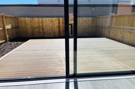 Photo of property in 4 Combat Street, Papakura, 2110