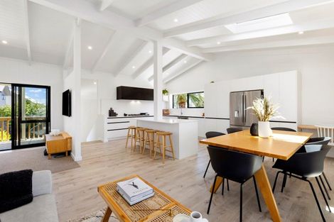 Photo of property in 1 Alexander Place, Papamoa Beach, Papamoa, 3118