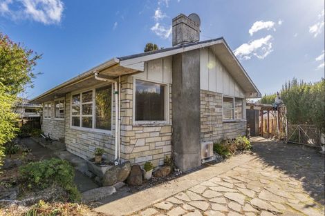 Photo of property in 7 Awatea Avenue, Paraparaumu, 5032
