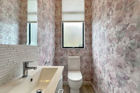 Photo of property in 51b Rodney Street, Howick, Auckland, 2014