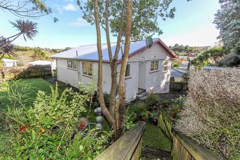 Photo of property in 9 Sardinha Place, Marfell, New Plymouth, 4310