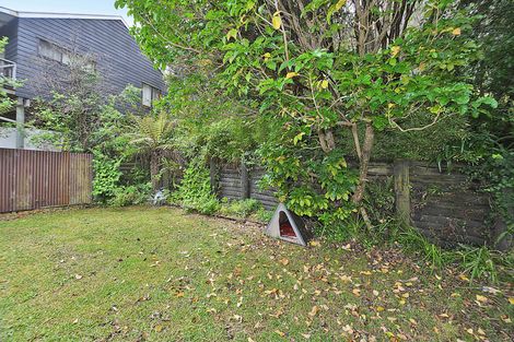 Photo of property in 17 Hillside Crescent, Leigh, 0985